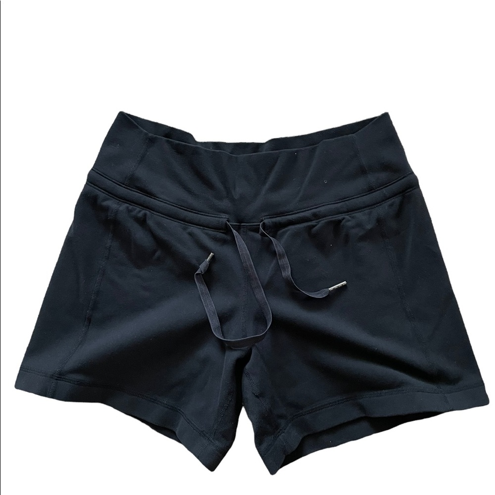 LULULEMON Shorts Black Size 4